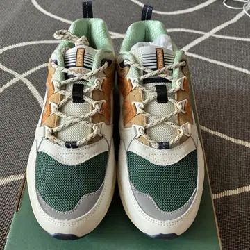 KARHU 퓨전 2.0 스니커즈