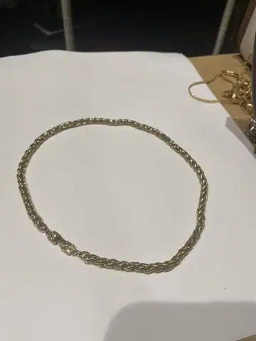 Givenchi 목걸이