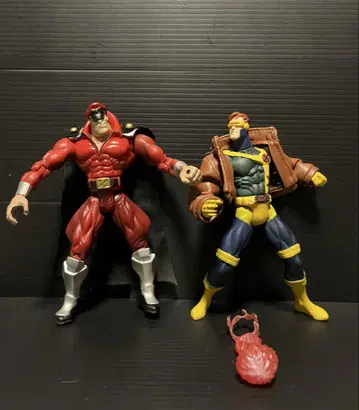 TOY BIZ X-MENVS 스트리트 파이터 사이클롭스 베가