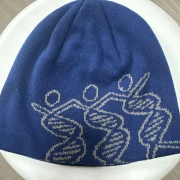 DANCING DNA BEANIE BLUE