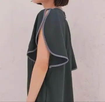 택 포함 새상품 AKTE 페달 슬리브 원피스