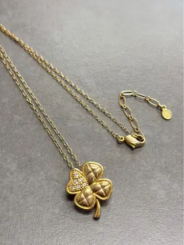 VB 반돔 부티크 클로버 모티브 목걸이 스톤 포함