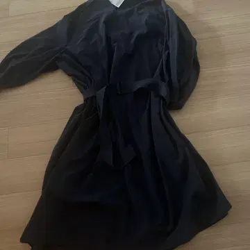 이에나 택 포함 네이비 V넥 롱 원피스 미사용