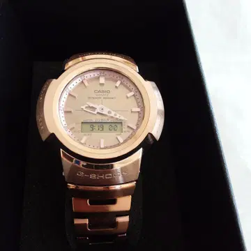 G-SHOCK AWM-500GD-4AJF