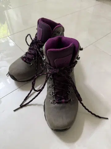 컬럼비아 등산화 그레이/퍼플 방수성 22.5cm