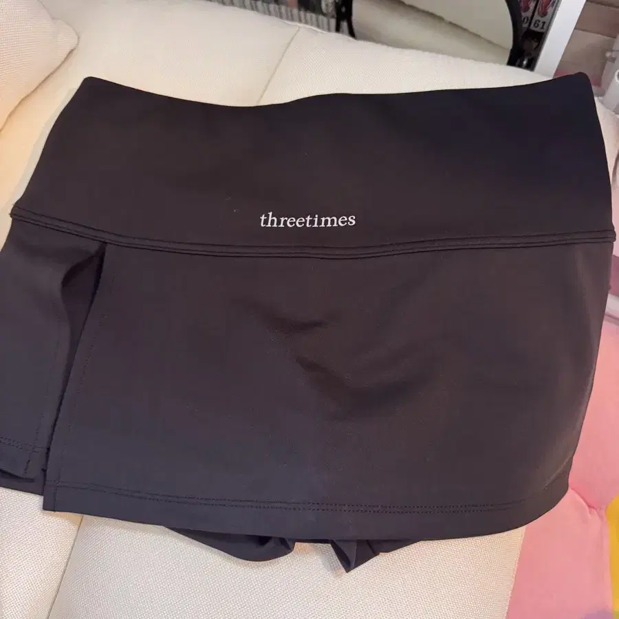 THREETIMES | 쓰리타임즈 Threetimes skirt on Bunjang Global Site.