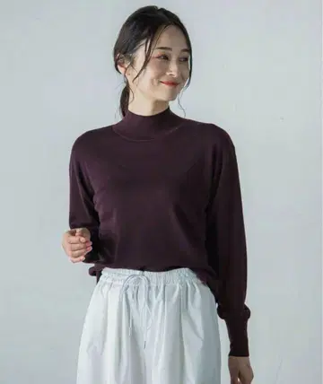 로트레아몽 터틀넥 니트 보르도