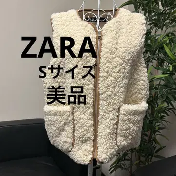 ZARA 아이보리 보아 집업 베스트