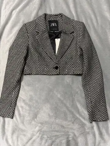 [ 새상품 ] ZARA 테일러드 자켓 숏 기장 올 패턴 S