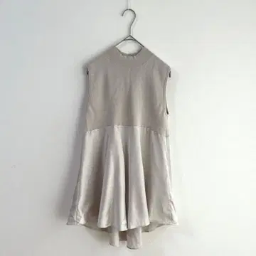 3927 [알아바일] 이소재 티셔츠 슬리브리스 A라인 베이지 2