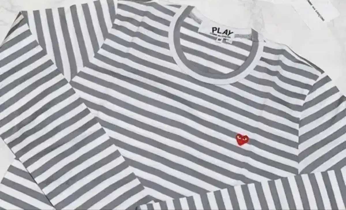 Comme des Garçons Stripe M