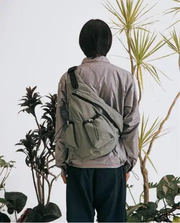 MARMOT CAPITAL SLING BAG