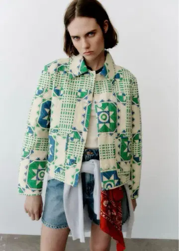 [ used ] 자라 ZARA 프린트 퀼팅 자켓 여성용