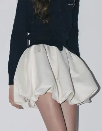 [ THETOE ] Venice Balloon Skirt