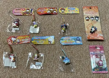 지역 한정 키티 스트랩 묶음 판매 세트