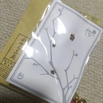 벚꽃 모티브 스터드 귀걸이 3개