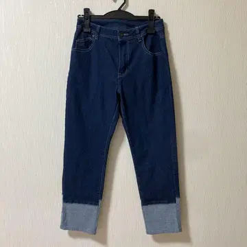 살짝 슬림한 데님풍 팬츠
