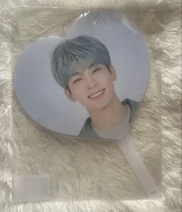 SEVENTEEN CARAT LAND 부채 원우 미개봉 새상품