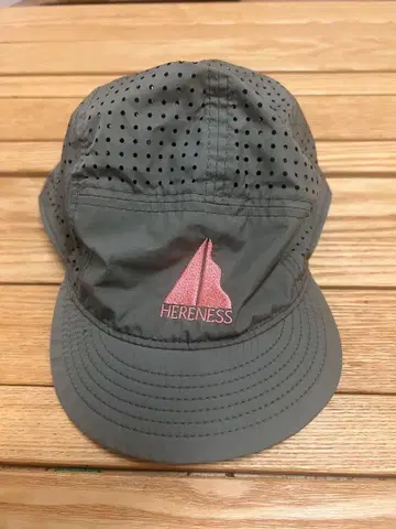 HERENESS 포커스 캡