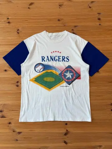 90's 'Texas Rangers' Baseball T-Shirt XL