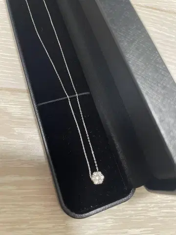 다이아몬드 목걸이