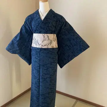 소재 불명 네이비 컬러계 화장 길게