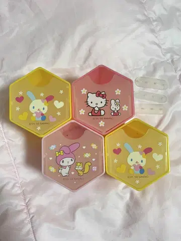 산리오 레트로 키티 우사하나 마이멜로디 소품함 가슴
