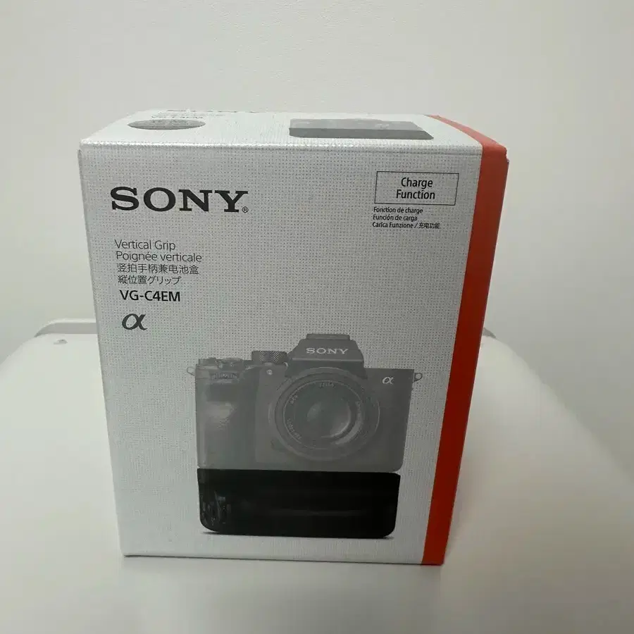 *Sealed* Sony VG-C4EM Vertical Grip
