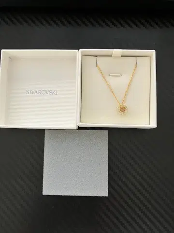 Swarovski Dextera Round 골드 목걸이