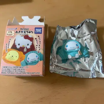 옷 갈아입는 중 피규어 시나몬 시나모롤