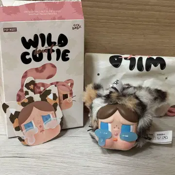 POPMART CRYBABY WildbutCutie 봉제 인형 펜던트 V