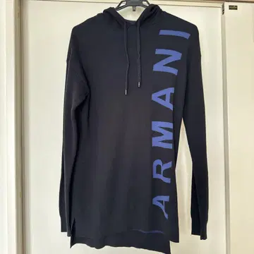 ARMANI 스웨터