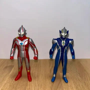 울트라맨 피규어 울트라맨 뫼비우스 이슬이(히카리) 2체 세트