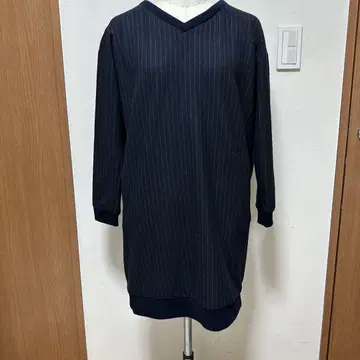 라운지 드레스 네이비 스트라이프 V넥 긴팔 원피스