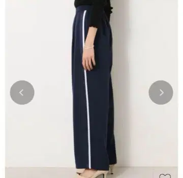 AZUL by moussy 네이비 사이드 라인 스트라이프 와이드 팬츠