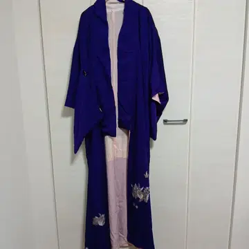 [당일 발송] 보라색 꽃무늬 자수 기모노 얇은 소재 앤티크