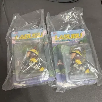LABUBU SUMMER RIDE 미개봉 새상품 온라인 완판 아이템 2개