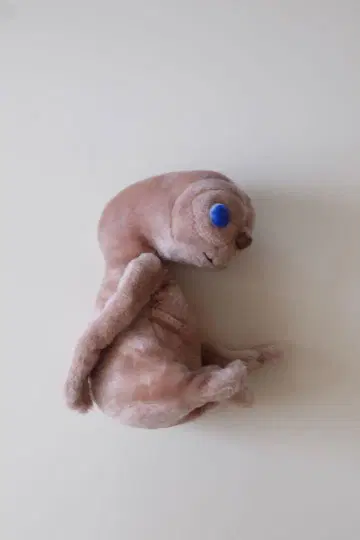 E.T. 봉제 인형 KAMARA사
