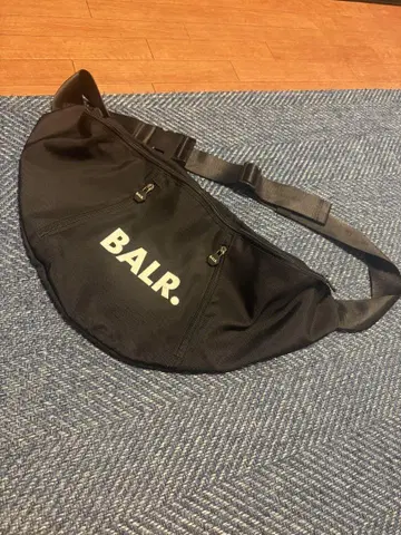 볼러 BALR. 백 웨스트 파우치 바디백 숄더백