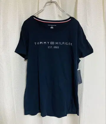 새상품 Tommy Hilfiger 타미힐피거 메탈 로고 T셔츠