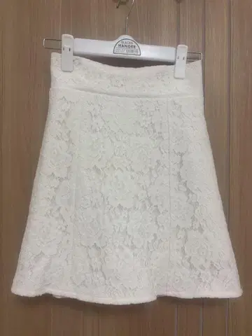 버블스 레이스 미니 스커트