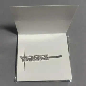 TREASURE 요시 헤어핀 LOVE PULSE POP-UP