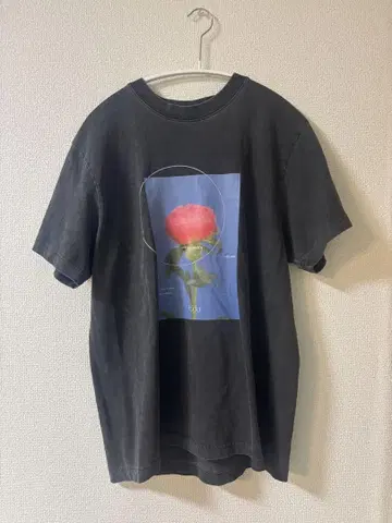 Eda flowers Peony Tshirt black S사이즈 티셔츠