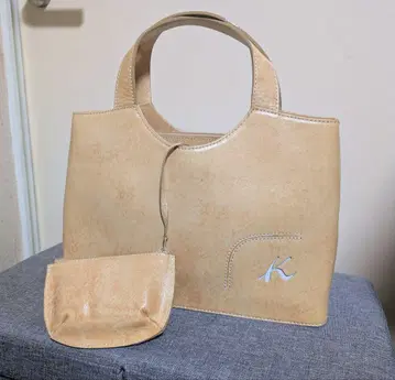 베이지 핸드백 천연 가죽 파우치 포함