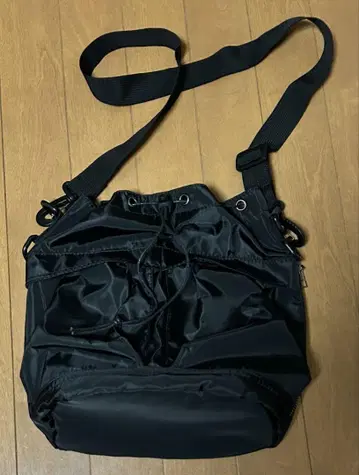 블랙 나일론 숄더백
