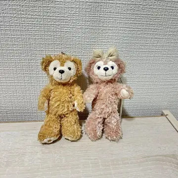 더피&프렌즈 인형 배지 2개 세트