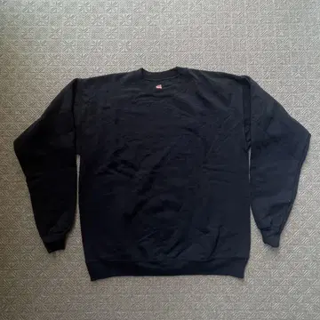 헤인즈 블랙 짧은 기장 맨투맨