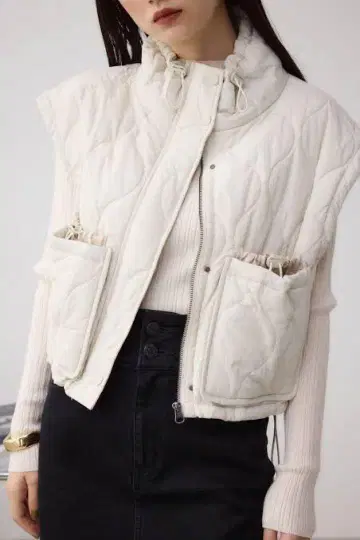 AZUL by moussy/퀼팅 컴팩트 베스트