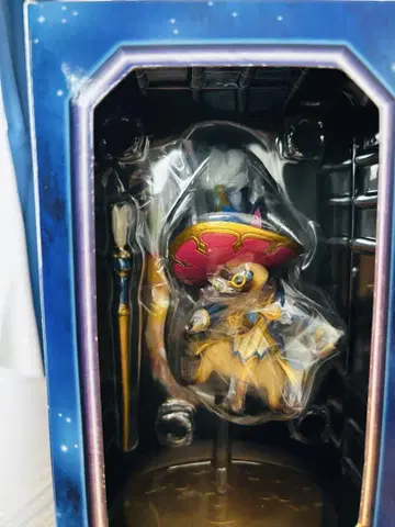 몬스터 헌터 오토모 아이루 피규어 USJ 한정판