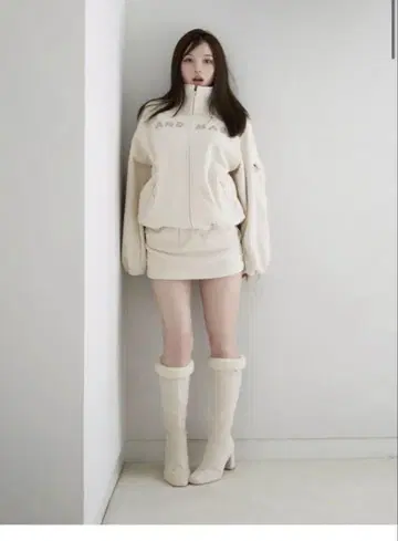 Andmary Sophy boa boots 37